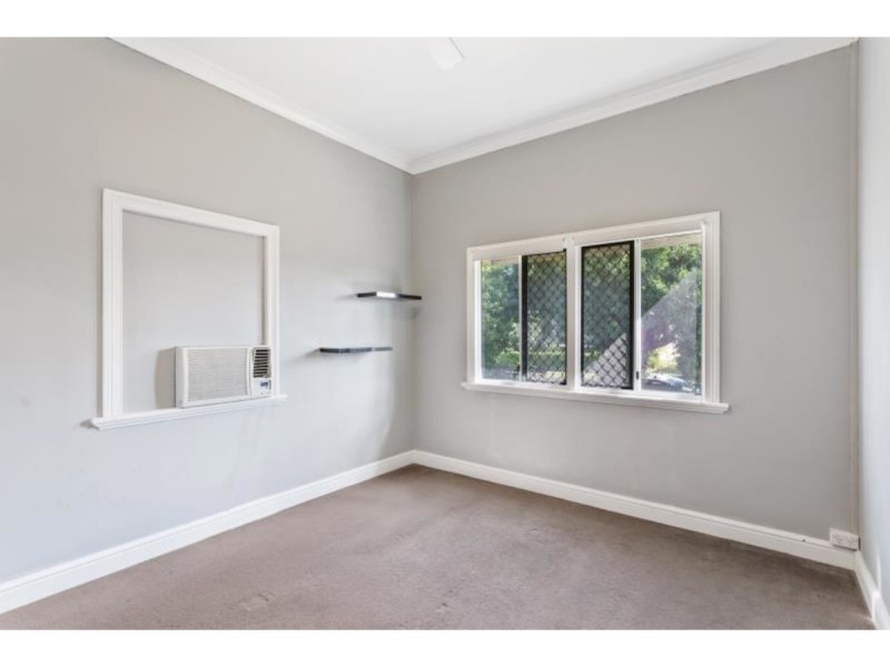 194 Berserker Street, Berserker QLD 4701